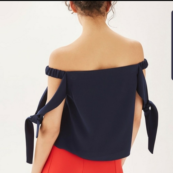 TOPSHOP coldshoulder NWT top navy blue [0066]… - Picture 2 of 7